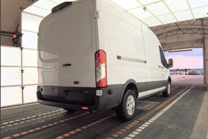 2019 Ford Transit Van photo 1