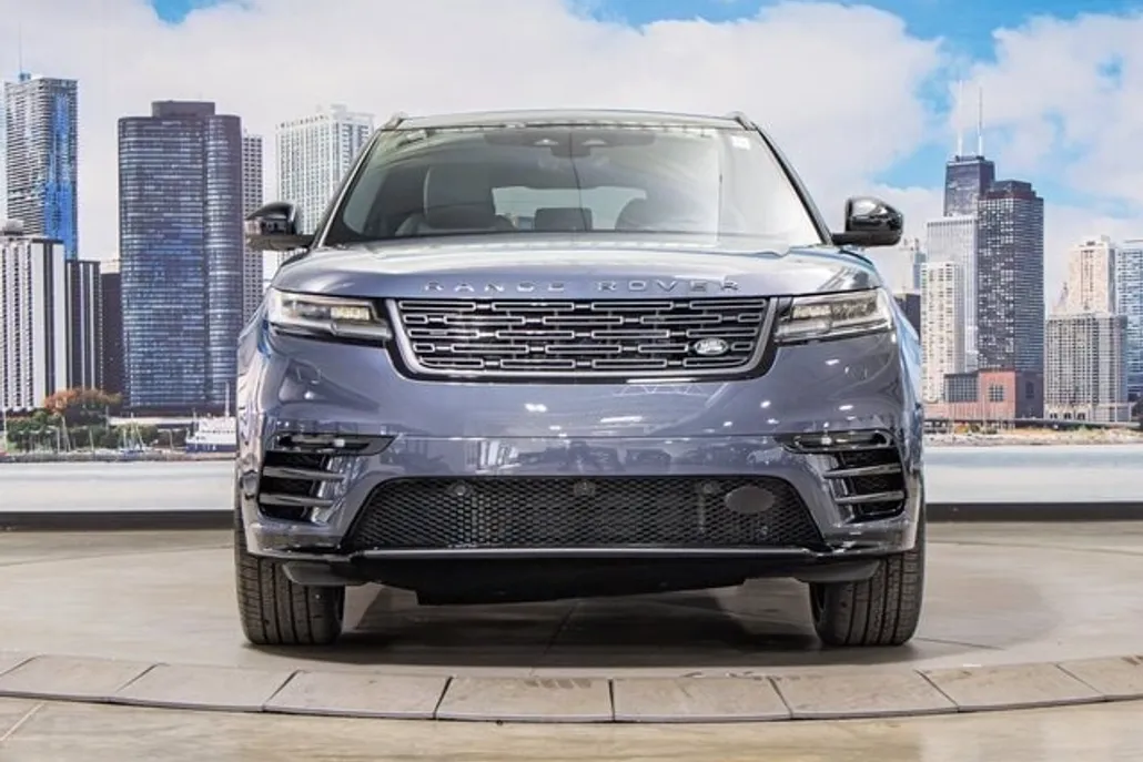 2026 Land Rover Range Rover Velar SE photo 1
