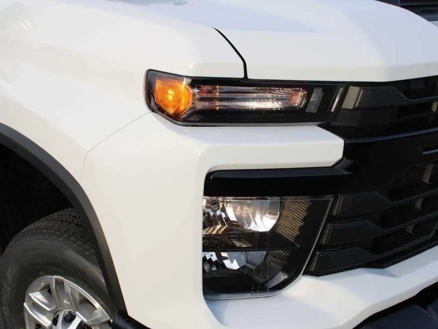 2025 Chevrolet Silverado 2500HD photo 1
