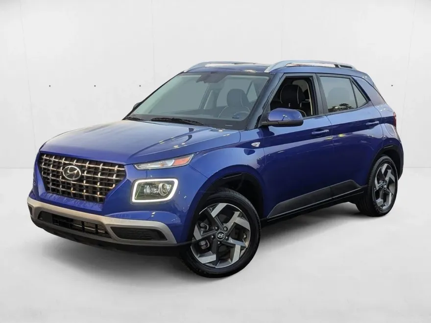 2024 Hyundai Venue Limited photo 1