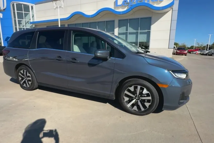 2026 Honda Odyssey EX-L photo 1