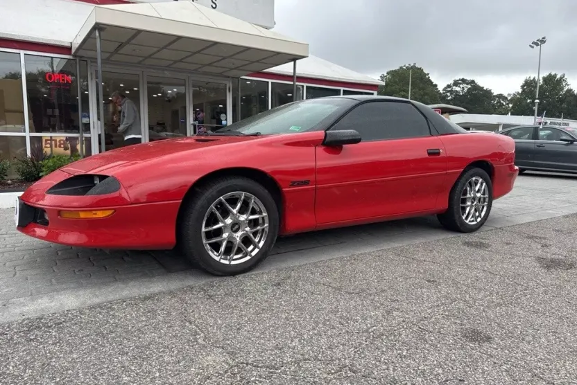 1993 Chevrolet Camaro Z28 photo 1