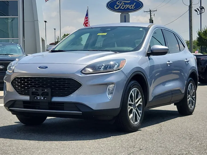 2022 Ford Escape SEL photo 1