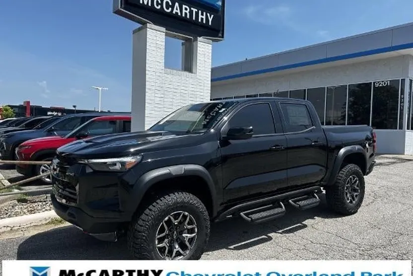 2025 Chevrolet Colorado ZR2 photo 1