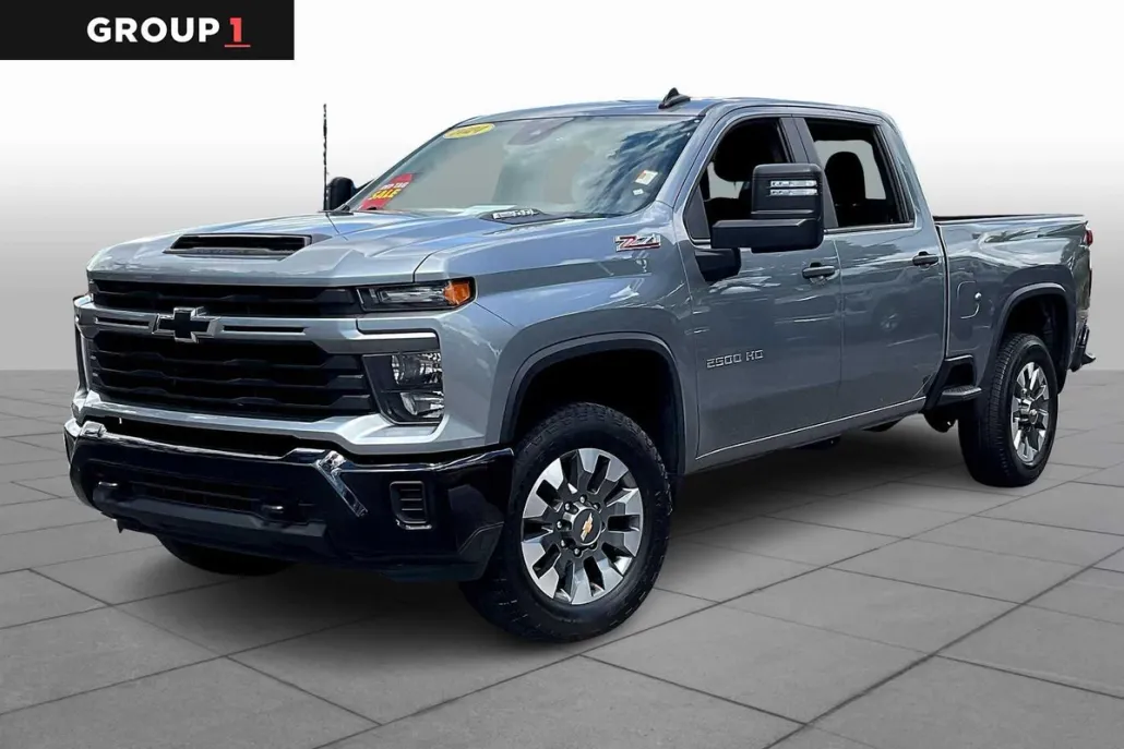 2024 Chevrolet Silverado 2500HD Custom photo 1