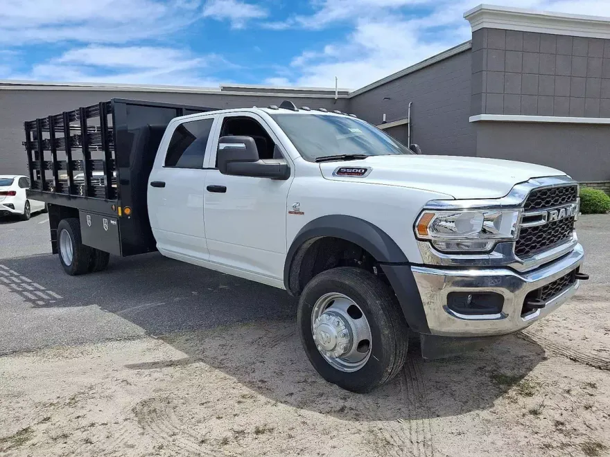 2024 Ram 5500 Tradesman photo 1