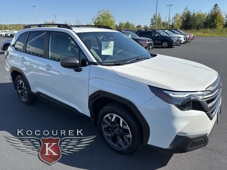 2025 Subaru Forester Premium Base photo 1