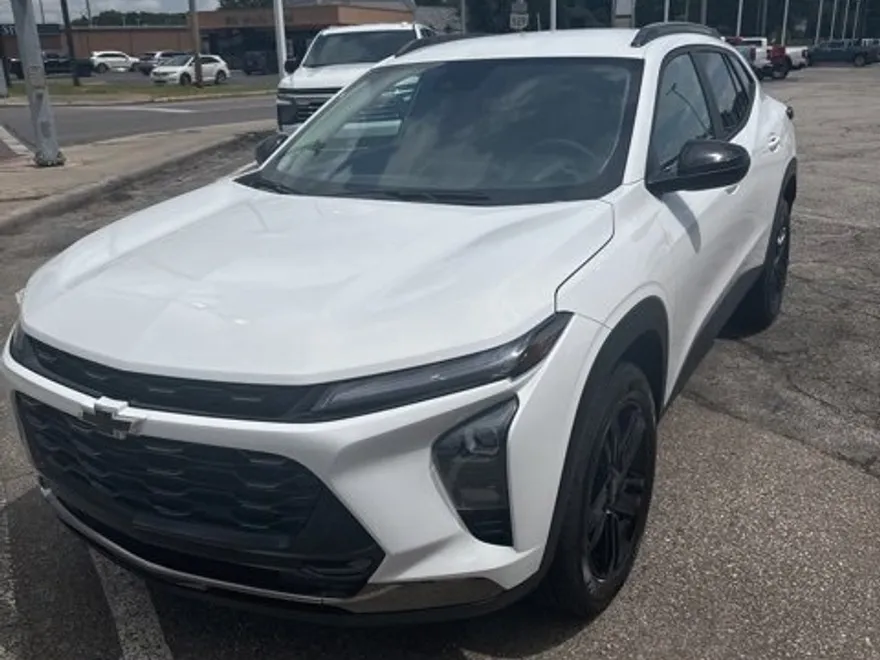 2025 Chevrolet Trax ACTIV photo 1