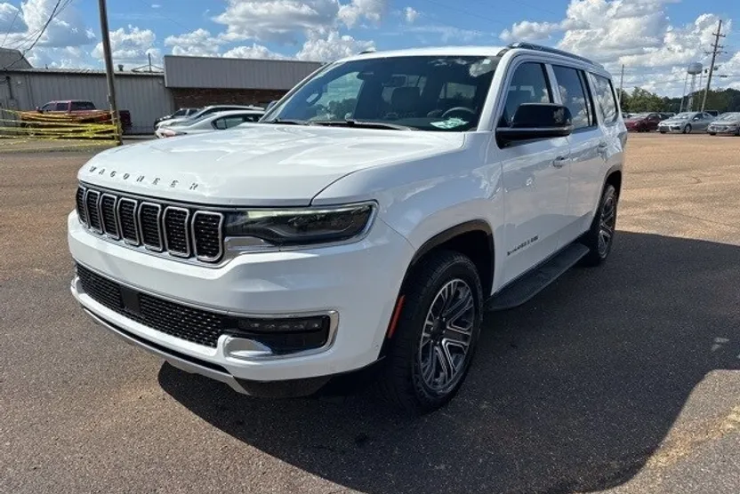 2024 Jeep Wagoneer Series II photo 1
