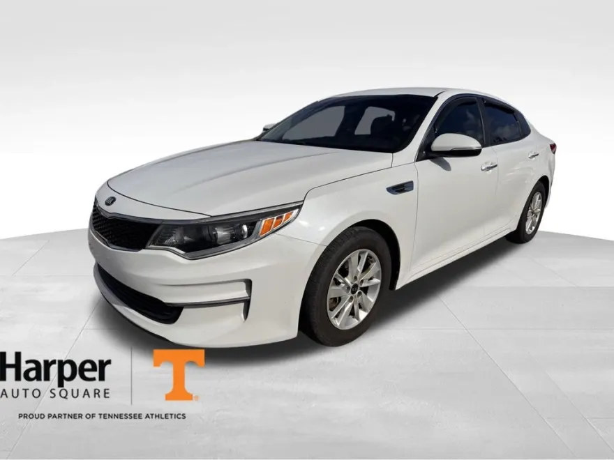 2017 Kia Optima LX photo 1