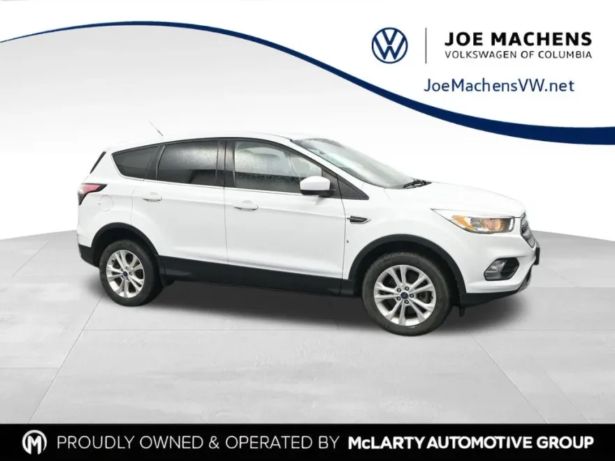 2017 Ford Escape SE photo 1