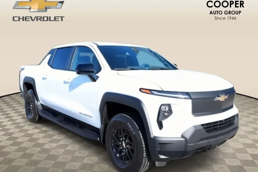 2024 Chevrolet Silverado EV Work Truck photo 1