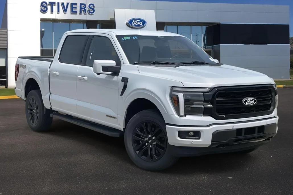 2025 Ford F-150 Lariat photo 1