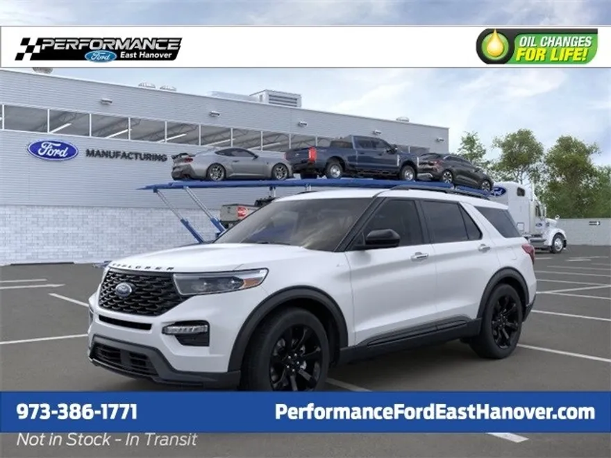 2023 Ford Explorer ST-Line photo 1