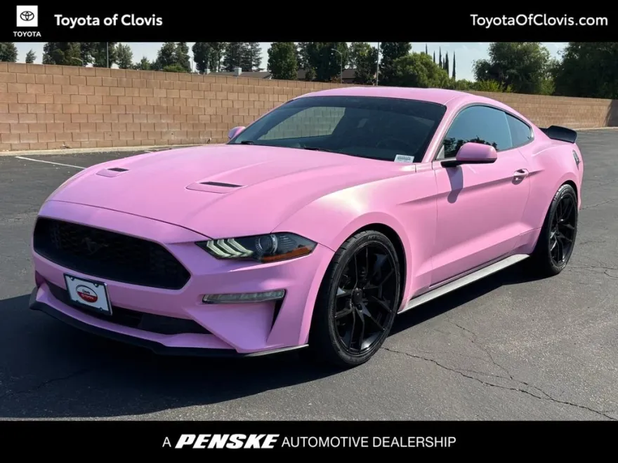 2018 Ford Mustang photo 1