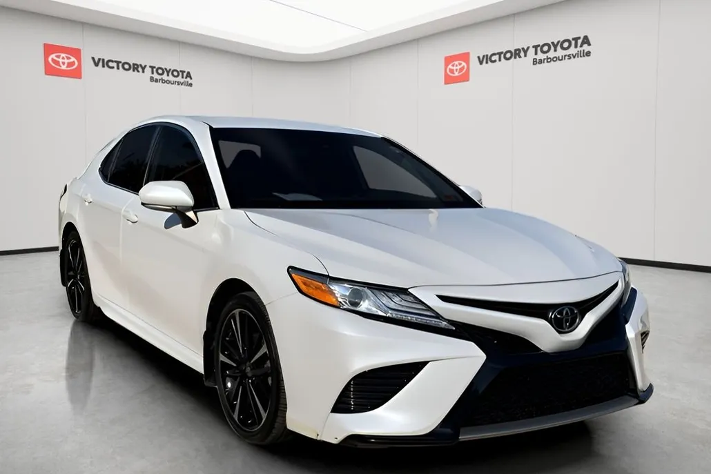2020 Toyota Camry XSE photo 1