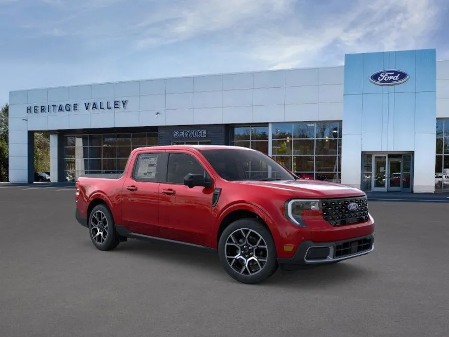 2025 Ford Maverick Lariat photo 1
