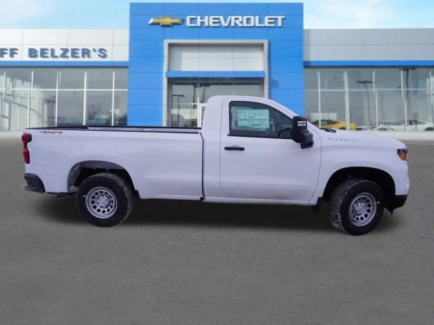 2025 Chevrolet Silverado 1500 LT photo 1