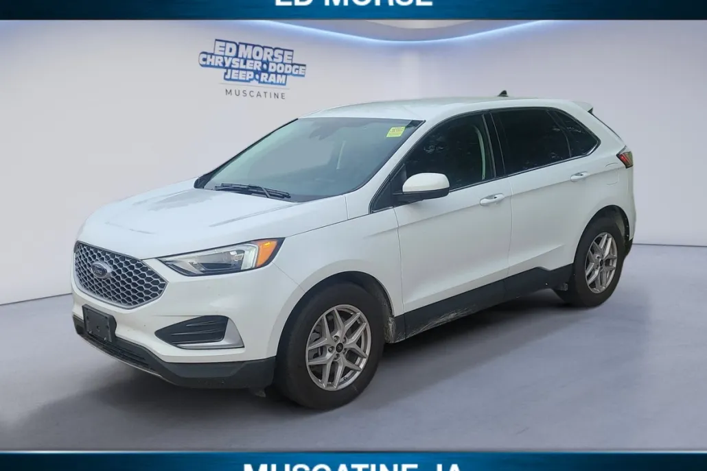 2023 Ford Edge SEL photo 1