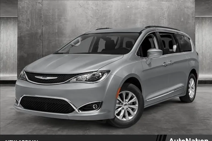 2018 Chrysler Pacifica Limited photo 1