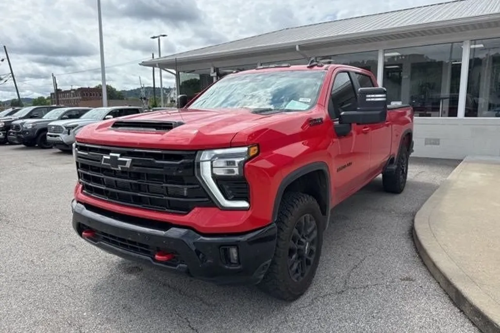 2025 Chevrolet Silverado 2500HD LT photo 1