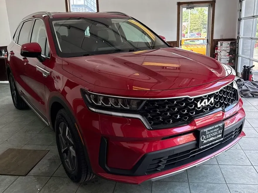 2022 Kia Sorento Hybrid S photo 1