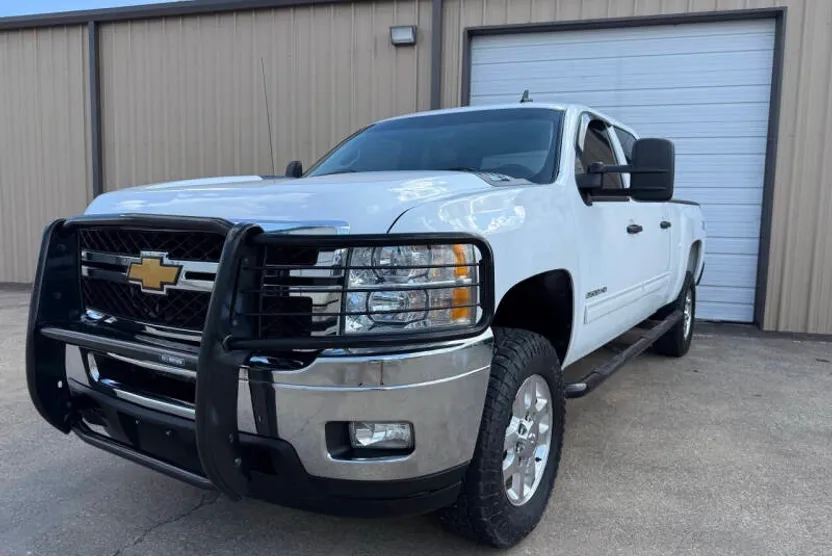 2014 Chevrolet Silverado 2500HD LT photo 1