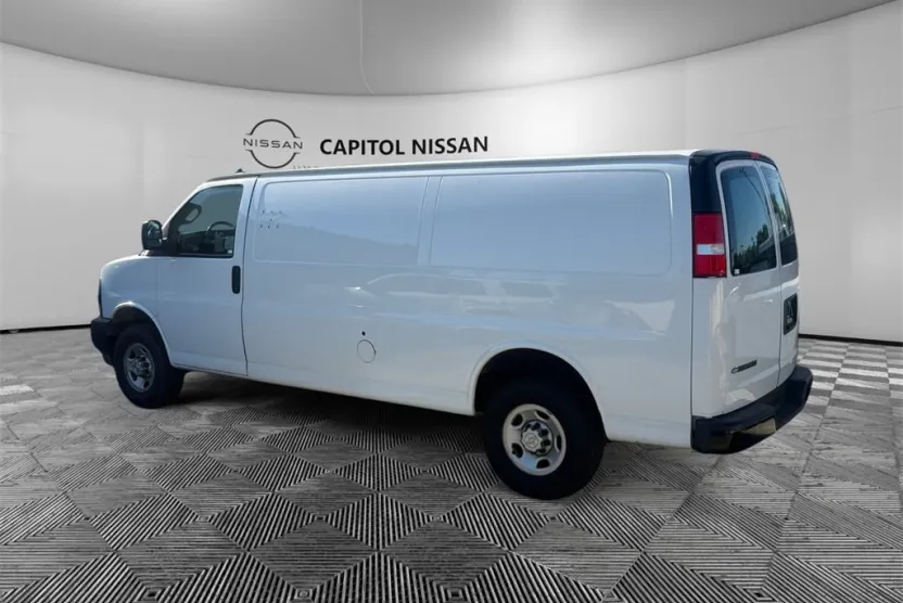 2022 Chevrolet Express 2500 Work Van Cargo photo 1