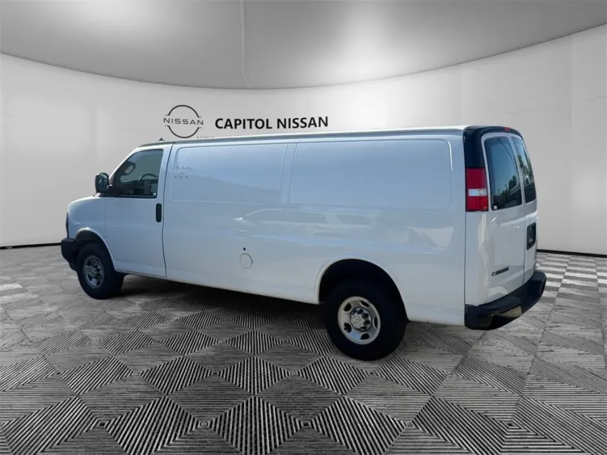 2022 Chevrolet Express 2500 Work Van Cargo photo 1