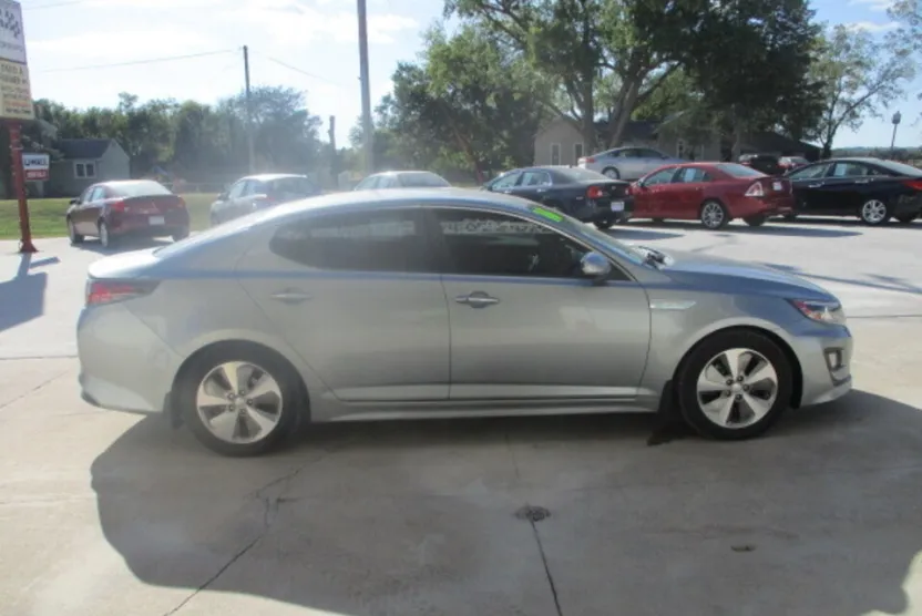 2016 Kia Optima EX Hybrid photo 1