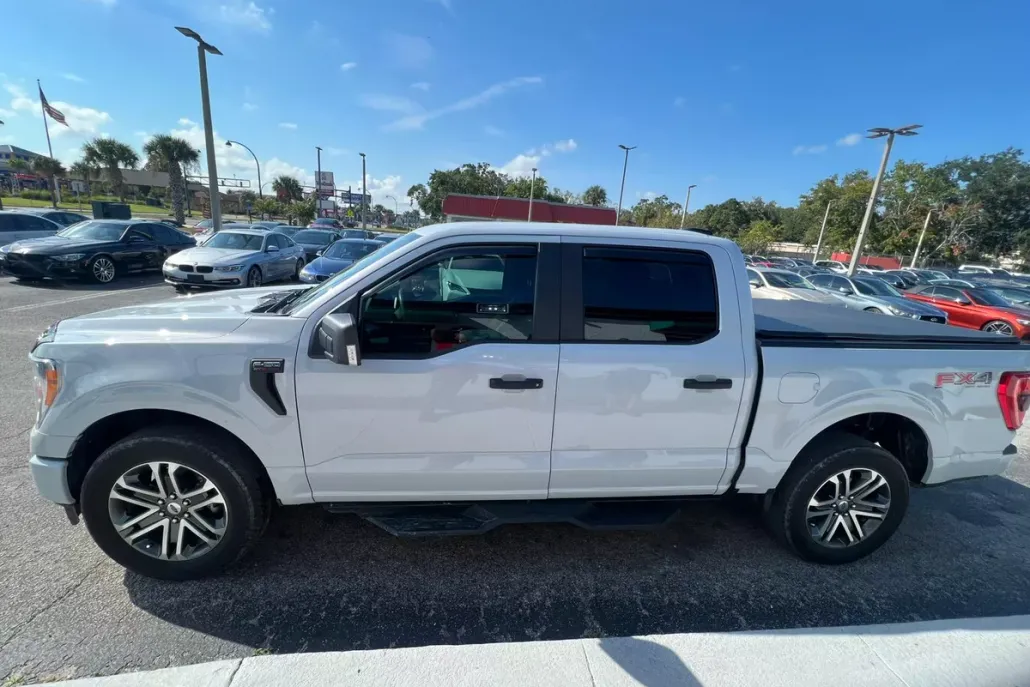 2022 Ford F-150 XL photo 1