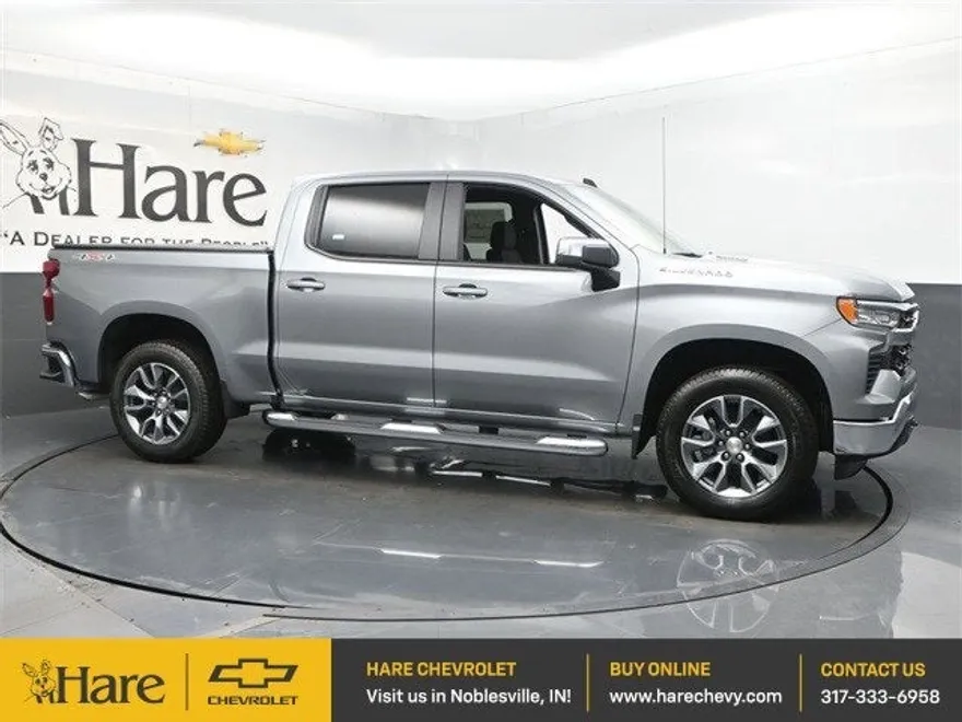 2025 Chevrolet Silverado 1500 LT photo 1