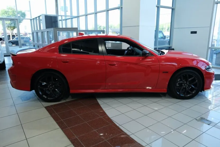 2023 Dodge Charger R/T photo 1