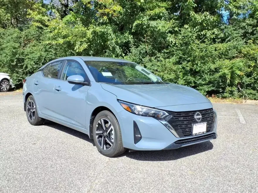 2025 Nissan Sentra SV photo 1