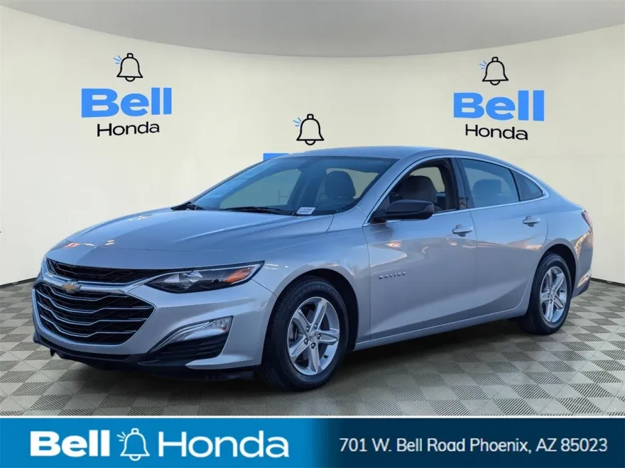 2021 Chevrolet Malibu LS photo 1