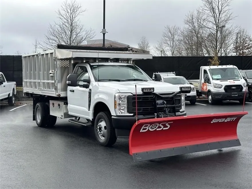 2024 Ford F-350 photo 1