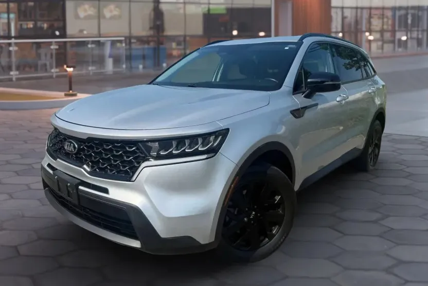 2021 Kia Sorento S photo 1