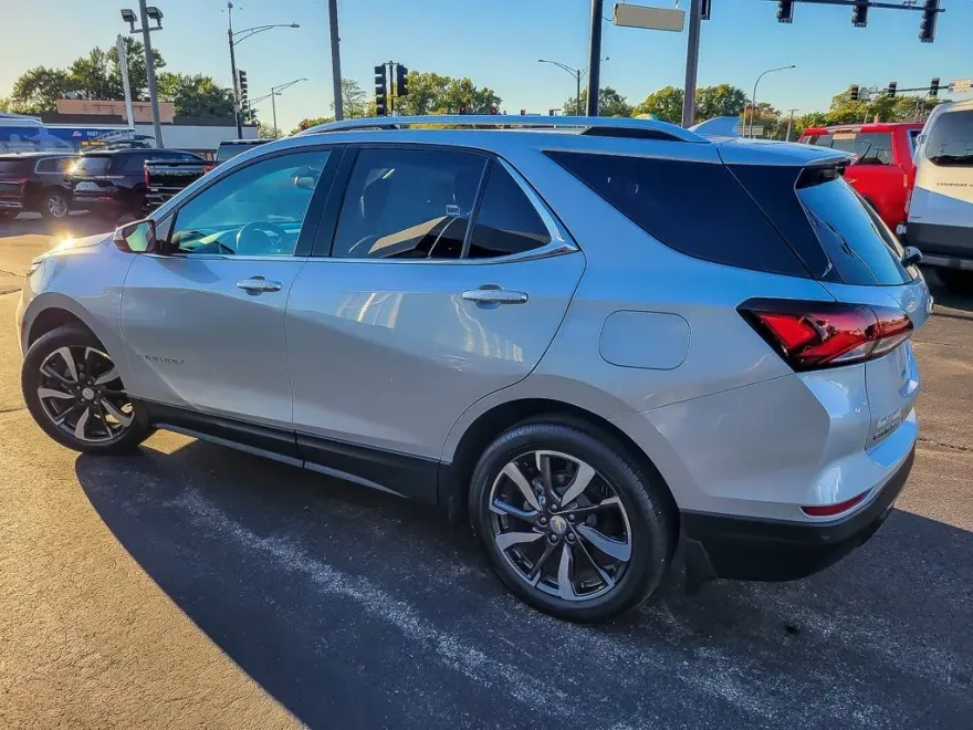 2022 Chevrolet Equinox Premier photo 1