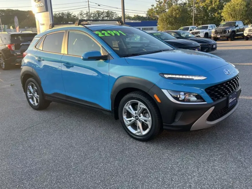 2023 Hyundai Kona SEL photo 1