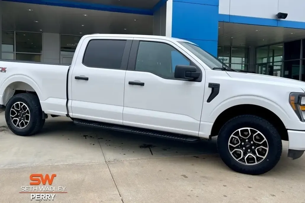 2023 Ford F-150 XL photo 1
