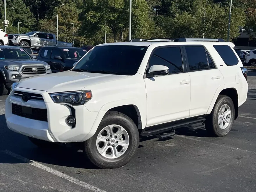 2023 Toyota 4Runner SR5 Premium photo 1