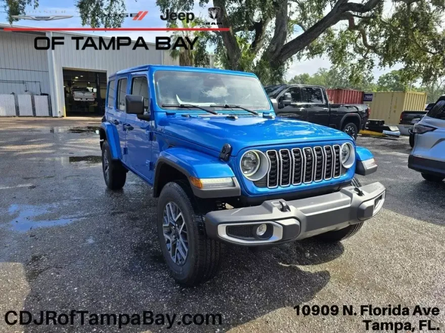 2025 Jeep Wrangler Sahara photo 1