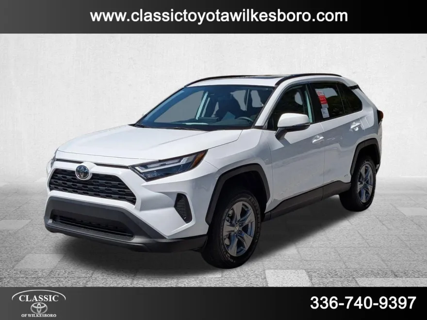 2025 Toyota RAV4 Hybrid XLE photo 1