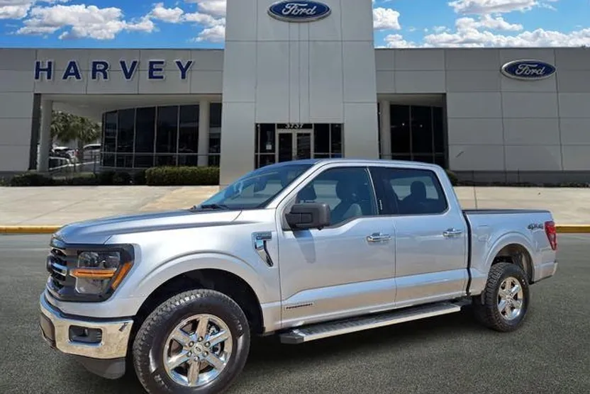 2024 Ford F-150 XLT photo 1