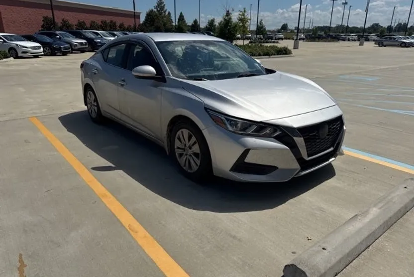 2022 Nissan Sentra S photo 1