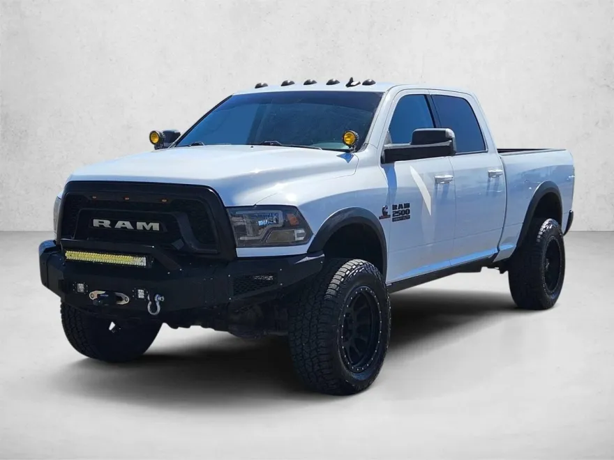 2016 Ram 2500 SLT photo 1