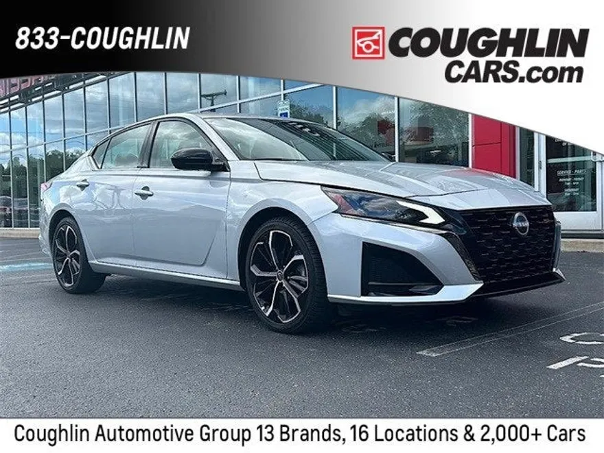 2024 Nissan Altima 2.5 SR photo 1