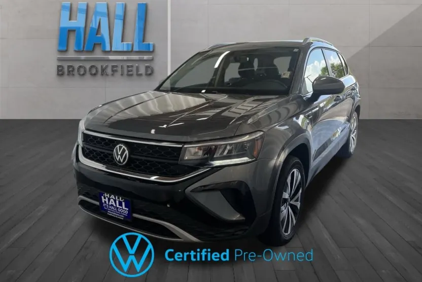 2022 Volkswagen Taos SE photo 1