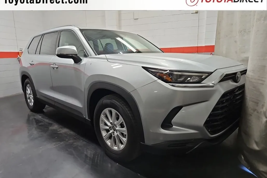 2026 Toyota Grand Highlander XLE photo 1