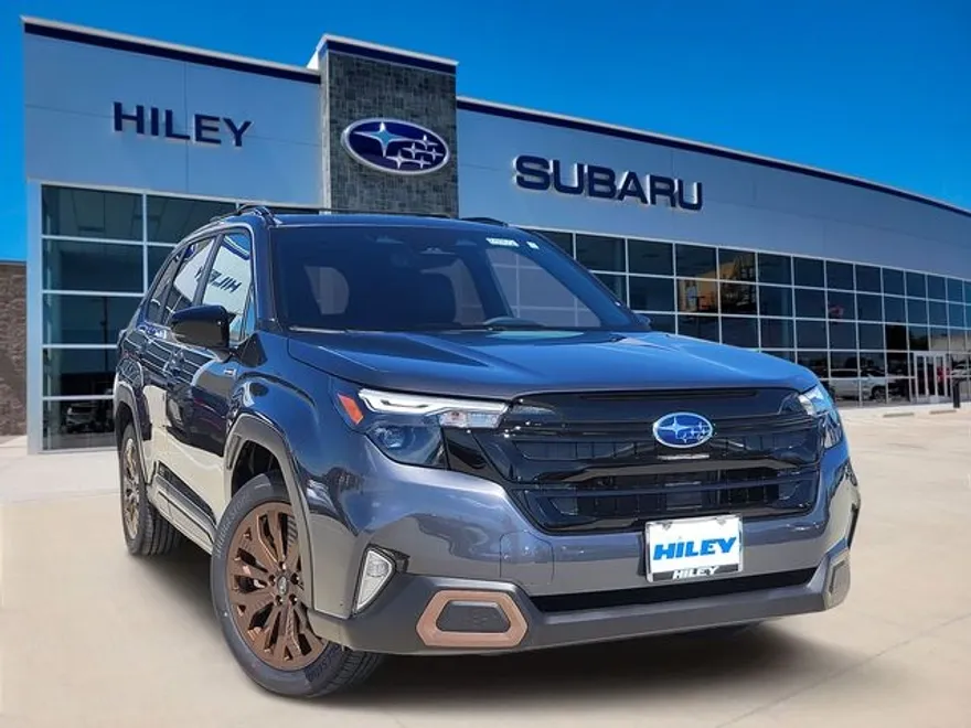 2025 Subaru Forester Sport photo 1